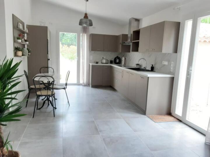 Vila Bastide Provencale Cadenet Exteriér fotografie